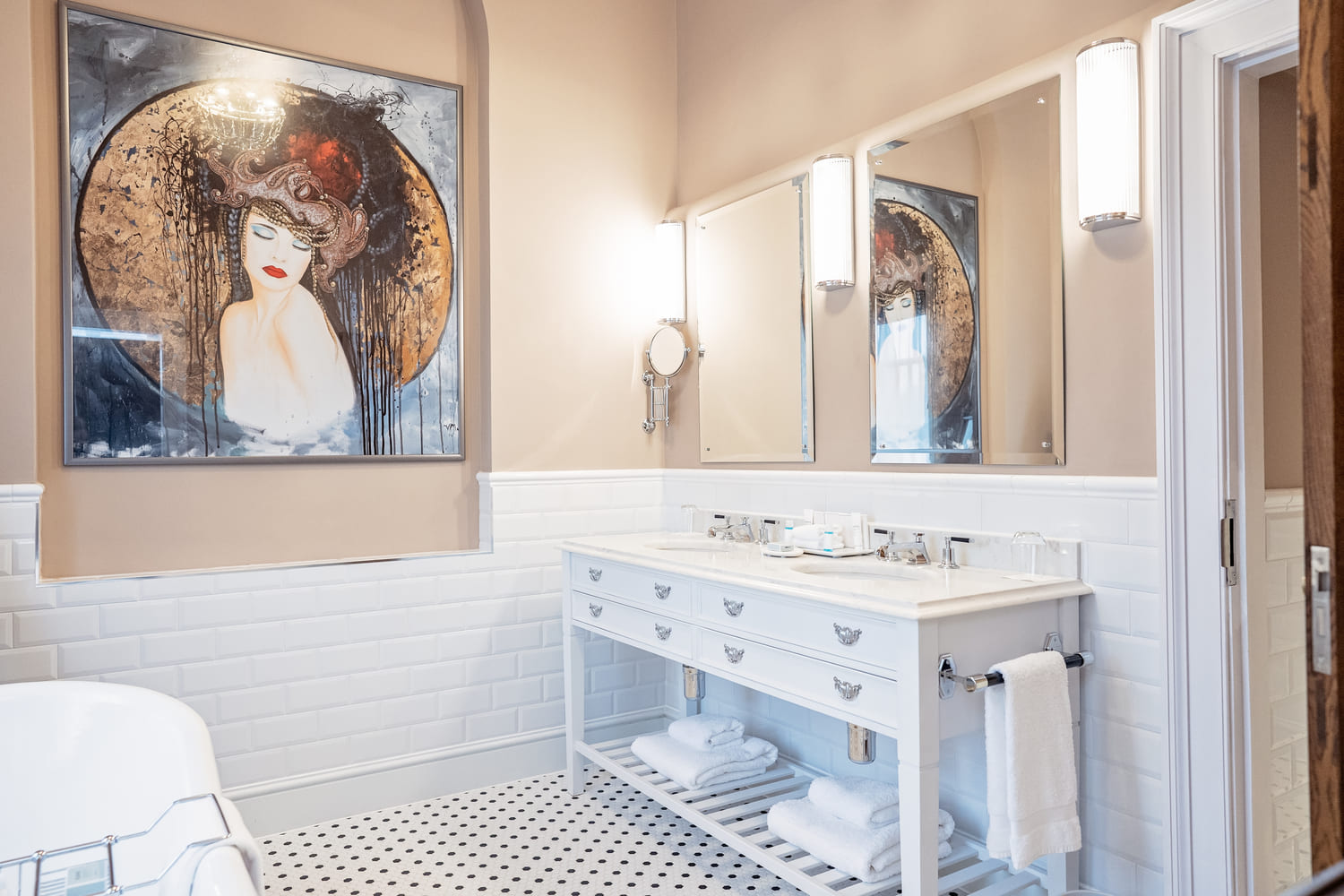 Hawstone Hall suite vanity